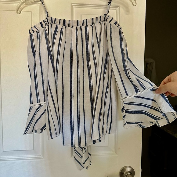 NAVY/WHITE BELL SLEEVE / OFF THE SHOULDER / BLOUSE - Picture 2 of 11